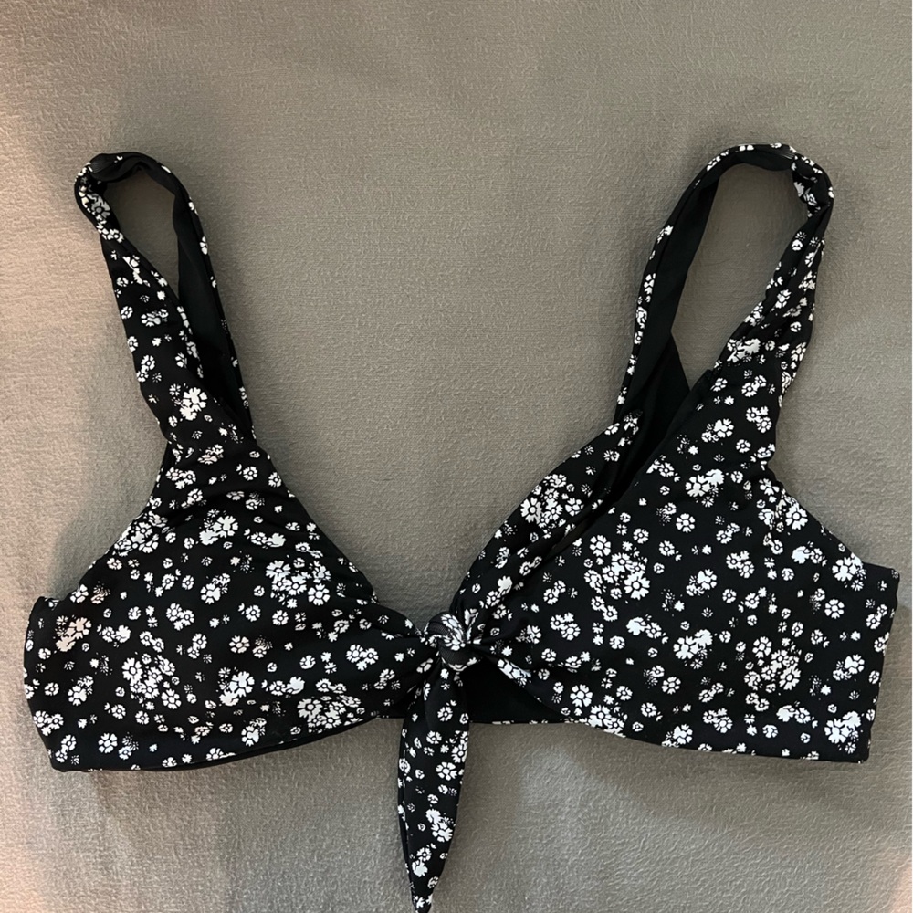 Dippin daisy’s swim top